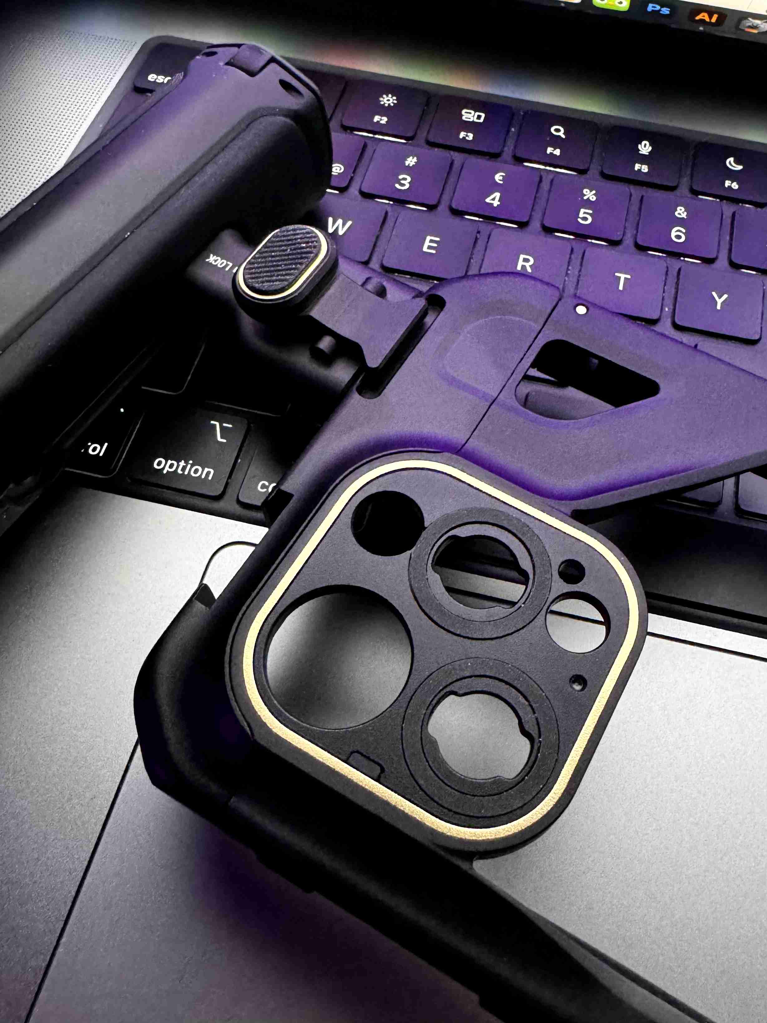 iPhone 15 Pro Max用　SmallRig ケージ＆ハンドル Amazon.co.jp: SmallRig スマホケージ iPhone対応 15 Pro Max