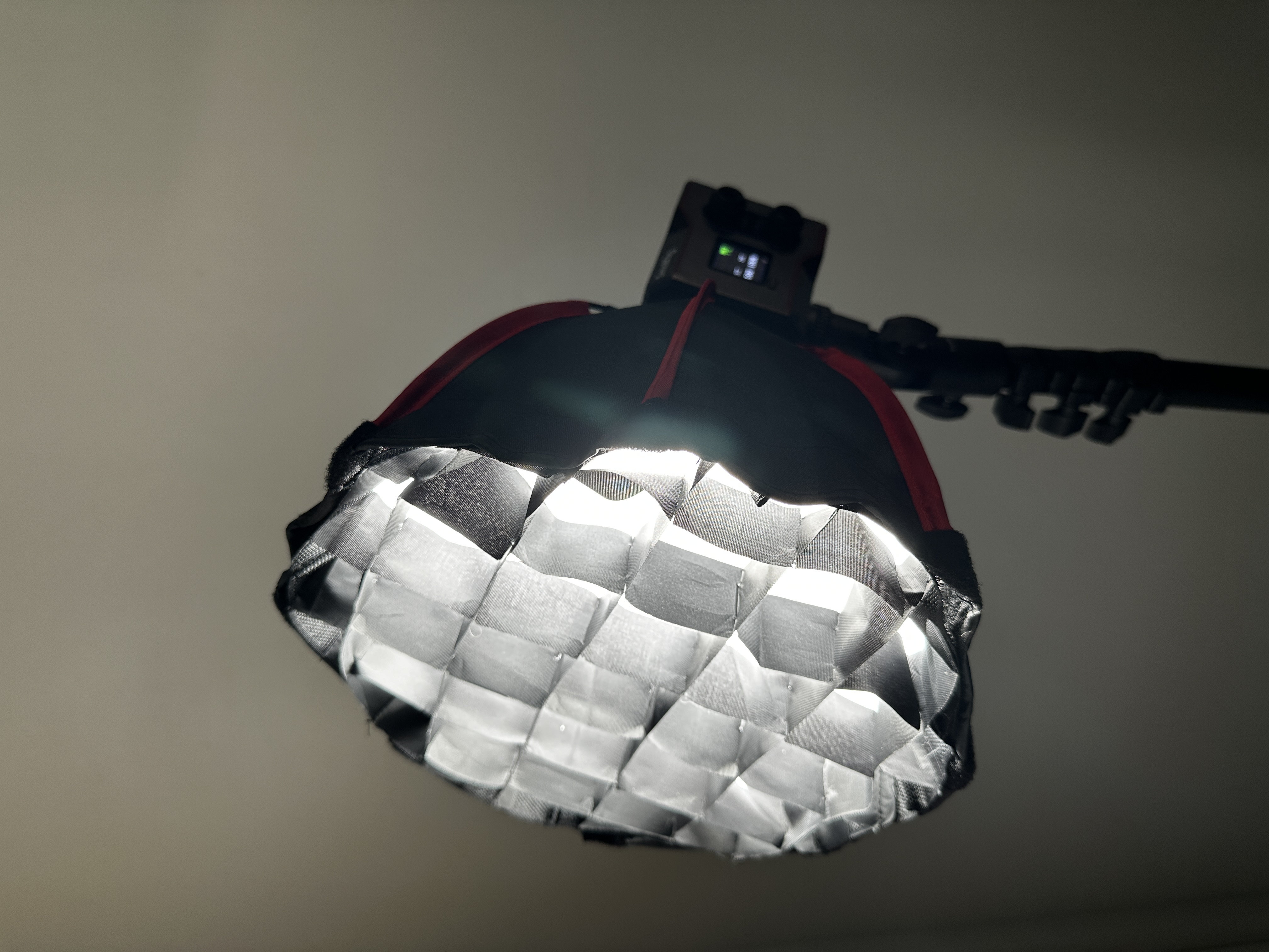 RA-D30 mini Parabolic Softbox for RC60/100 COB RA-D30 mini Parabolic Softbox for RC60/100 COB