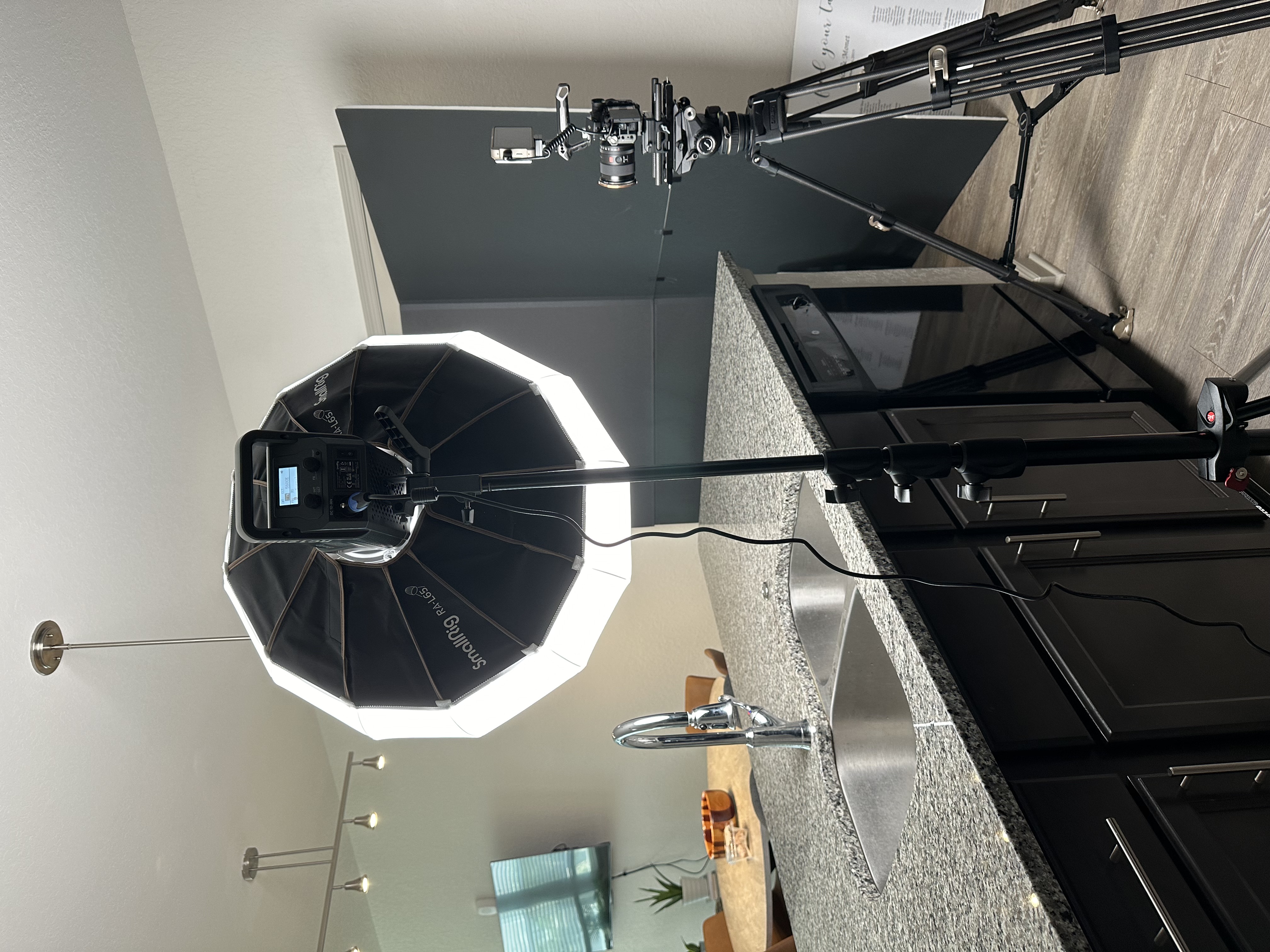 RC 120 Point-Source Video Light