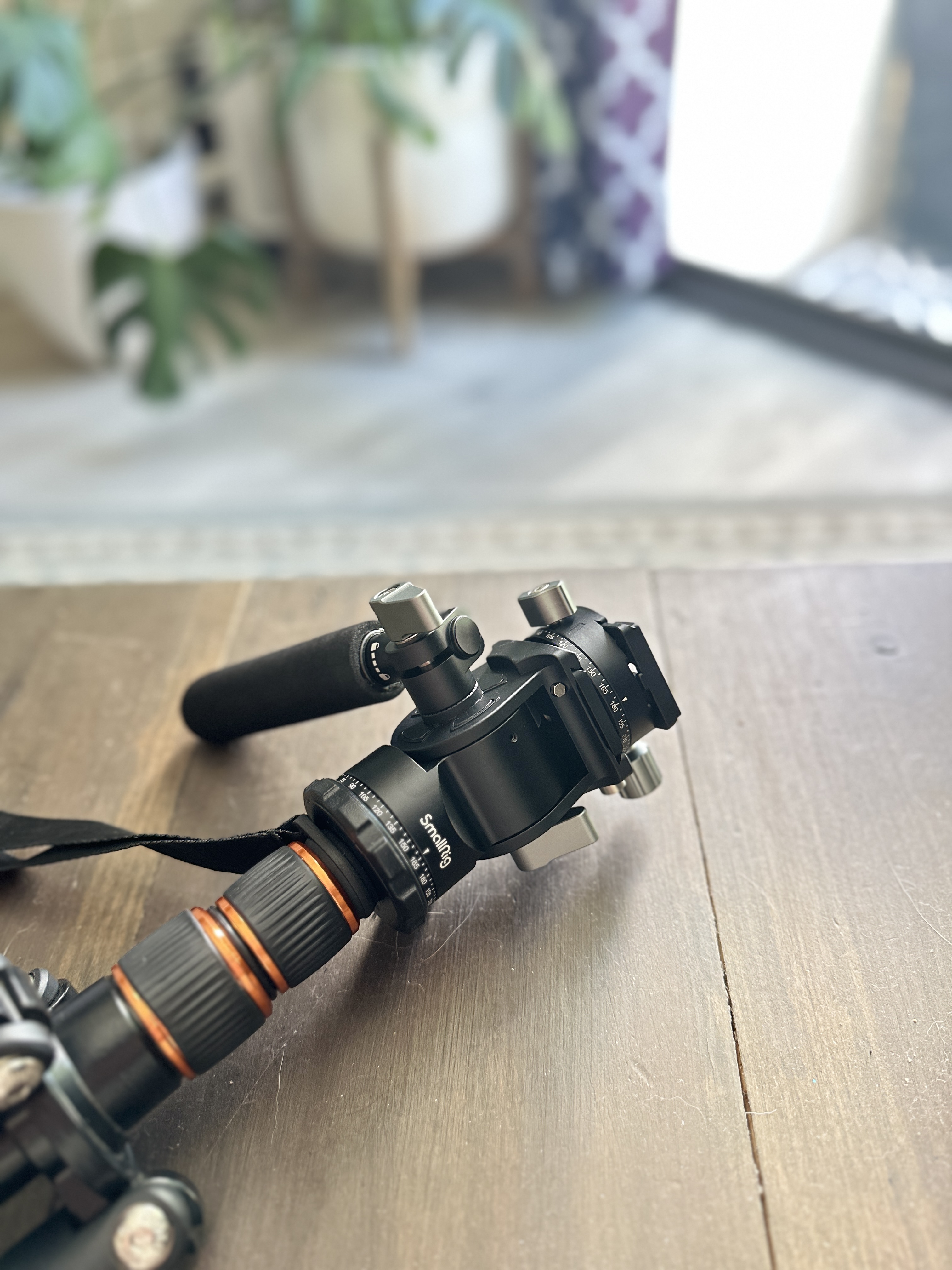 G*N様 SmallRig　軽量　フルードビデオヘッド 3457B　フルード ビ Lightweight Fluid Video Head for Tripod - SmallRig