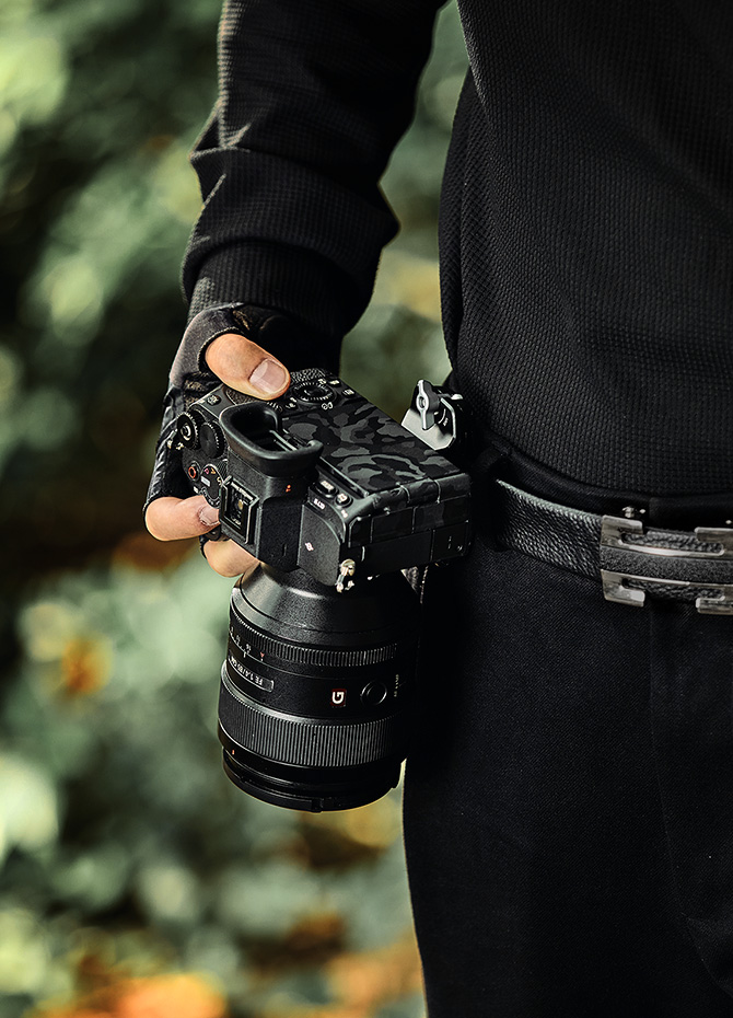 Camera Clip & QR Plate | Secure Arca-Swiss Mount | SmallRig