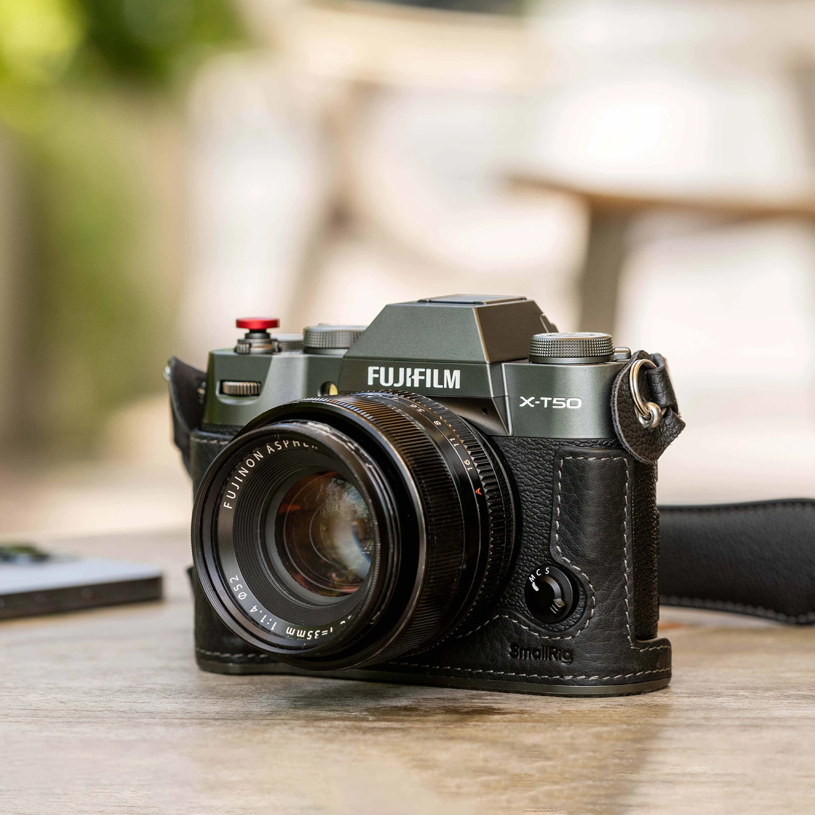 FUJIFILM X-T50用レザーハーフケースキット