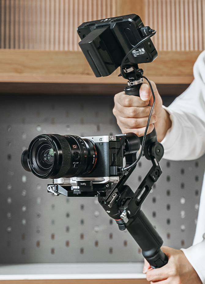 Sony α7C II/ α7CR】Horizontal-to-Vertical Mount Plate