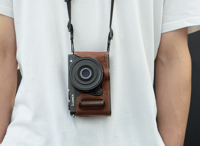 S9 Leather Half Case | Wooden Grip | Tripod Mount