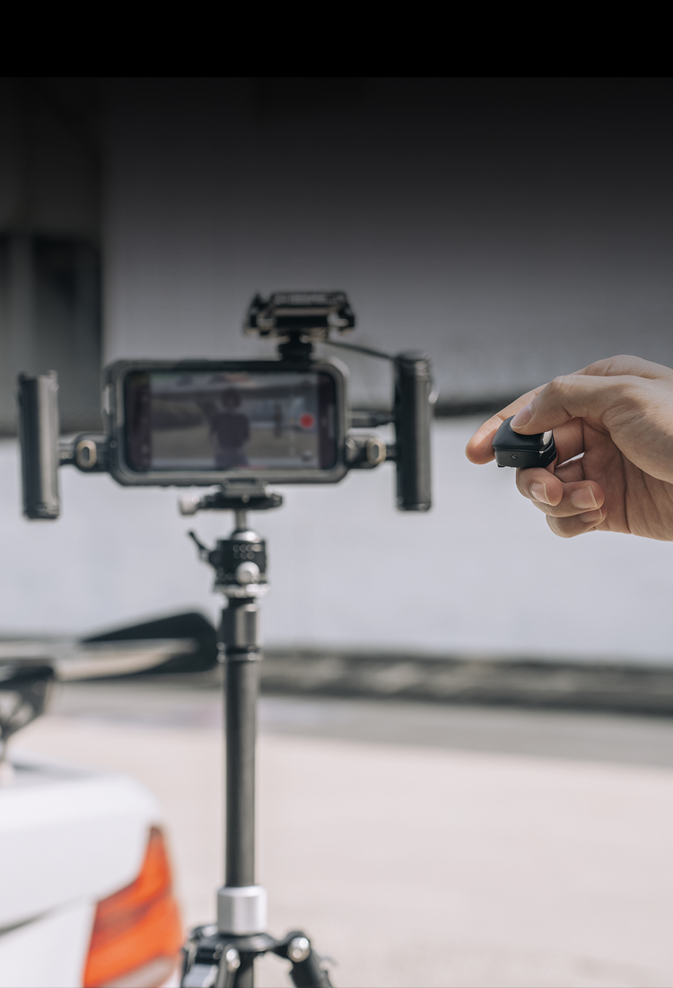 iPhone 15 Pro Cage | Dual Handheld Video Kit | SmallRig