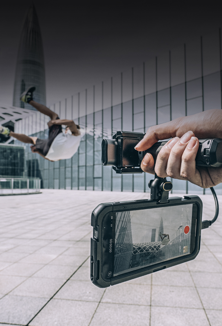 Mobile Video Kit (Dual Handheld) for iPhone 15 Pro