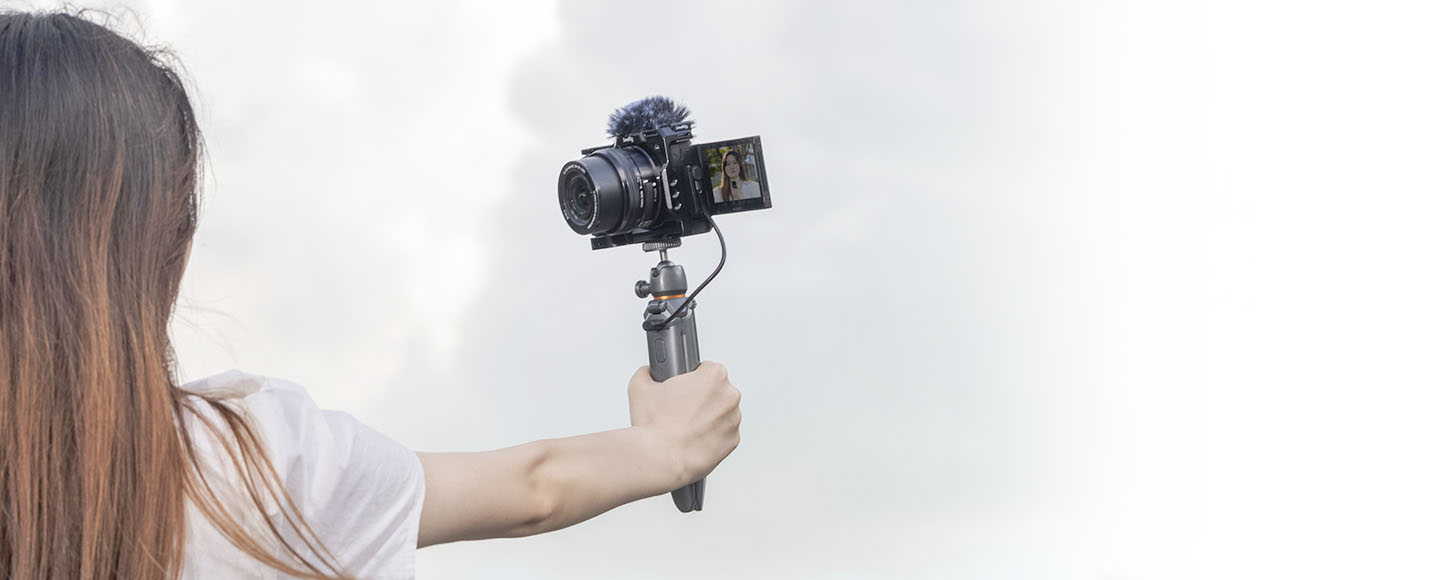 CATEGORY/Camera Cages/Sony ZV-E10 Camera Cage | Anti-Twist | Arca Quick-Release-For Brands:Sony/For Models:ZV-E10/SKU:3531B/