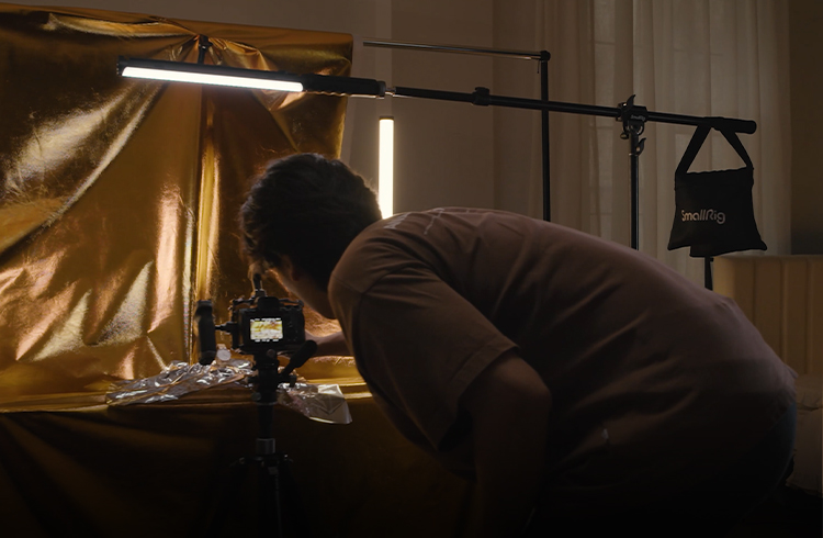 RT25 Handheld Tube Light | Video Light w/ Grip | SmallRig