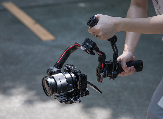 Camera Cage with Grip for Sony ZV-E10