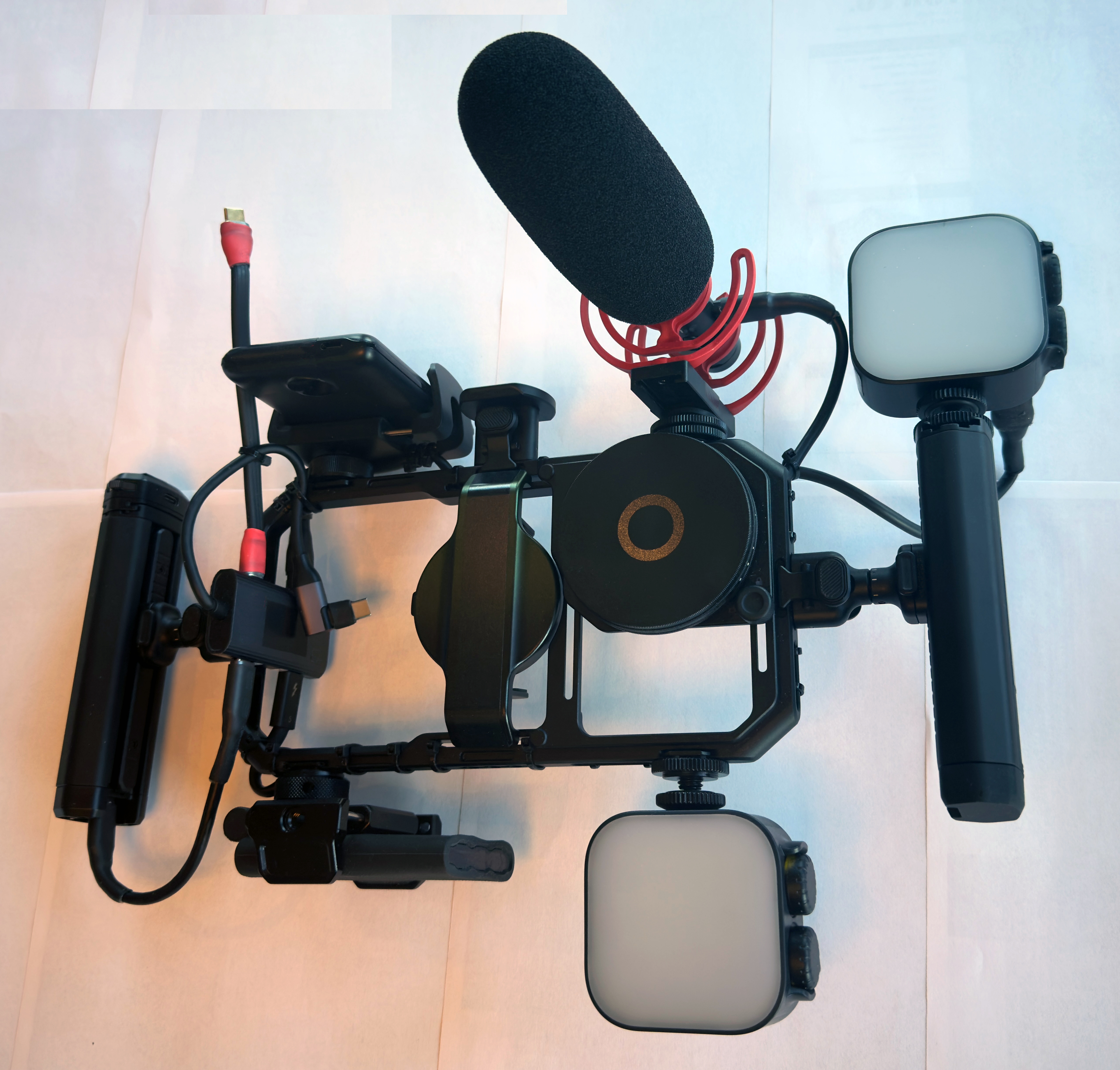 SmallRig x Brandon Li All-in-One Mobile Video Kit Full Quick SmallRig x Brandon Li All-in-One Mobile Video Kit Full Quick