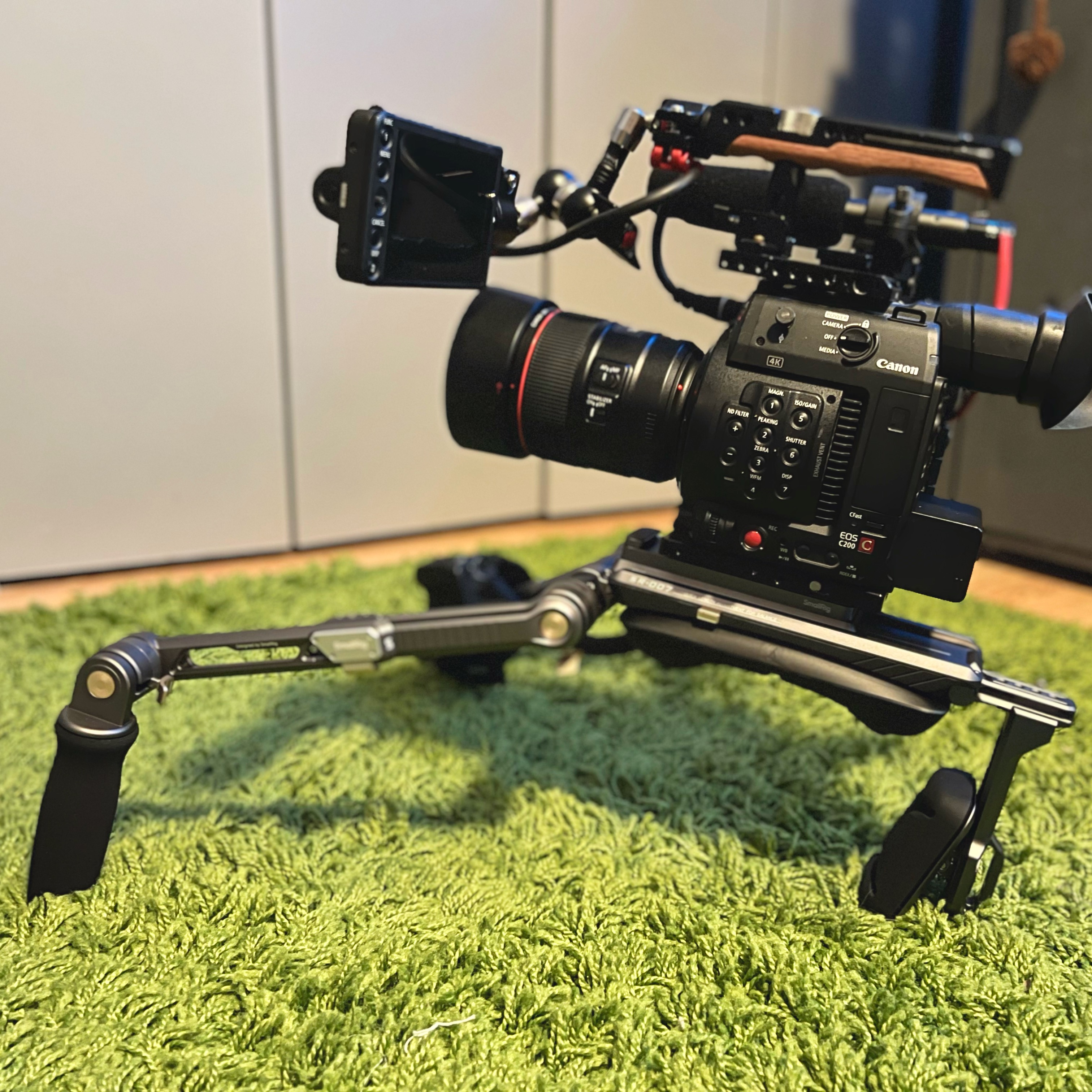 ザハトラー Sachtler ACE Shoulder Rig ショルダーリグ 新製品】ショルダーリグキット（Classic バージョン）を発表