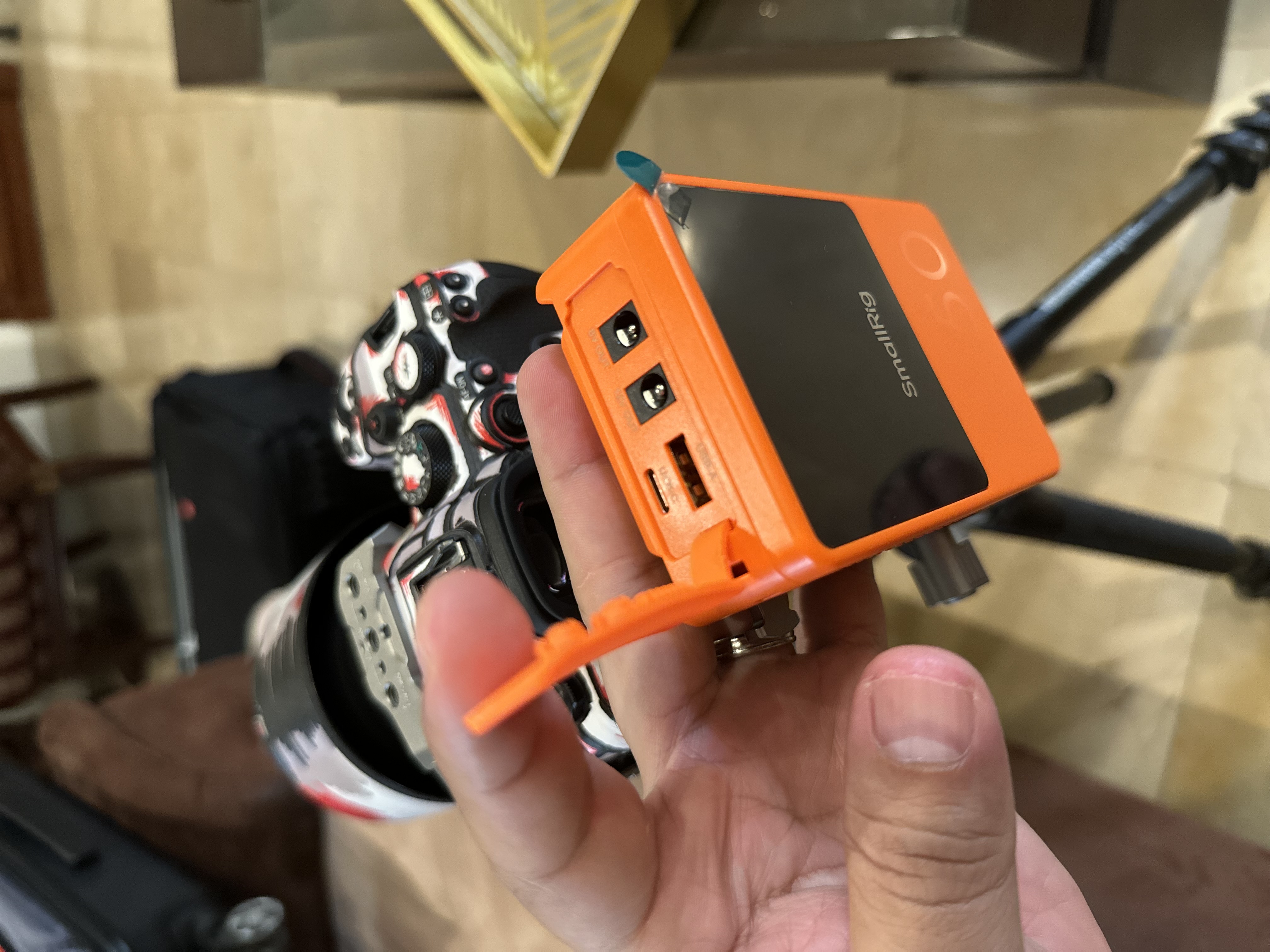 Amazon.com: SMALLRIG V Mount Battery VB50 Black, 50Wh