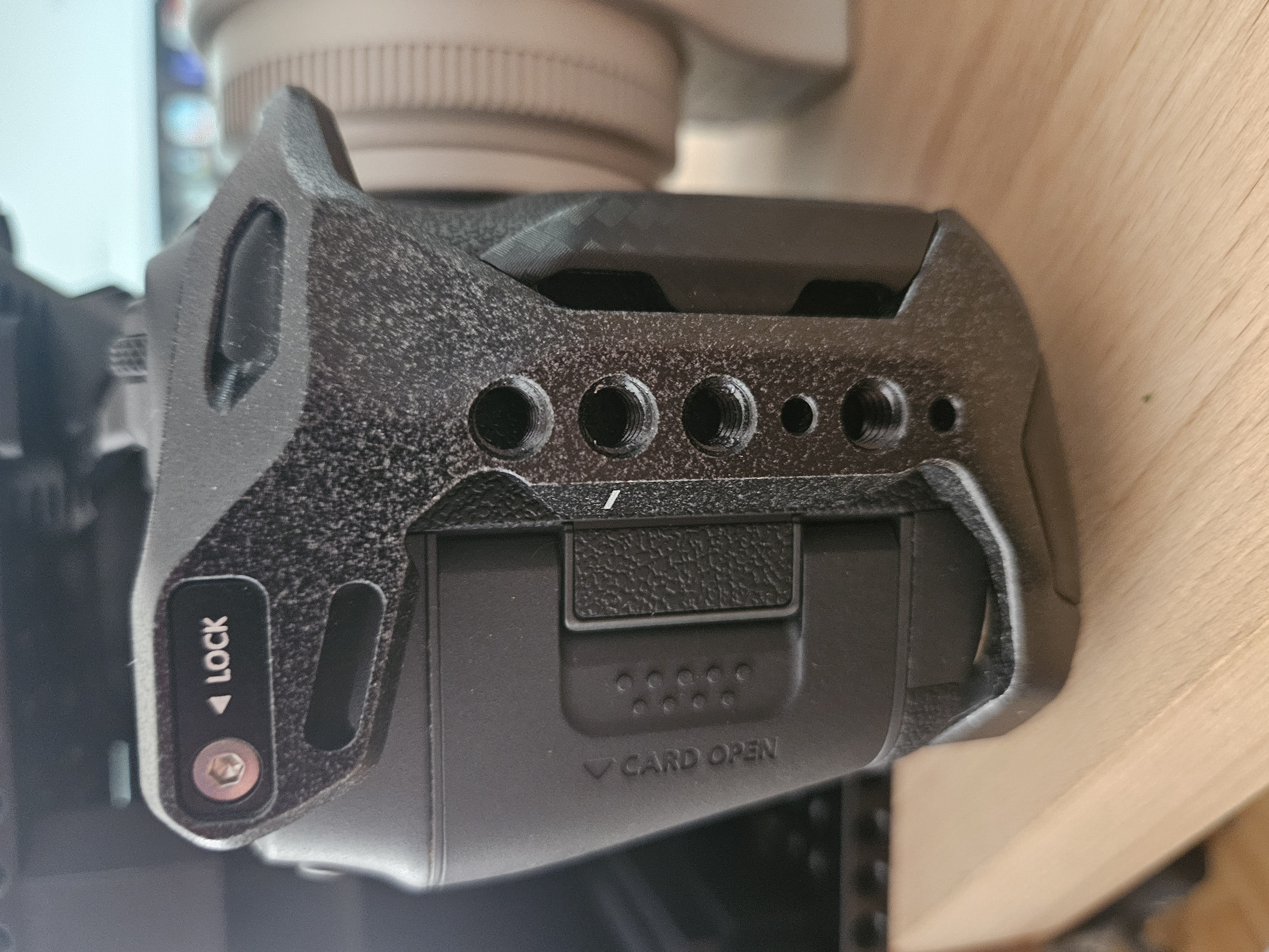 SmallRig「Black Mamba」ケージキット Canon EOS R5 C / R5 / R6用 SmallRig「Black Mamba」ケージキット Canon EOS R5 C / R5 / R6用