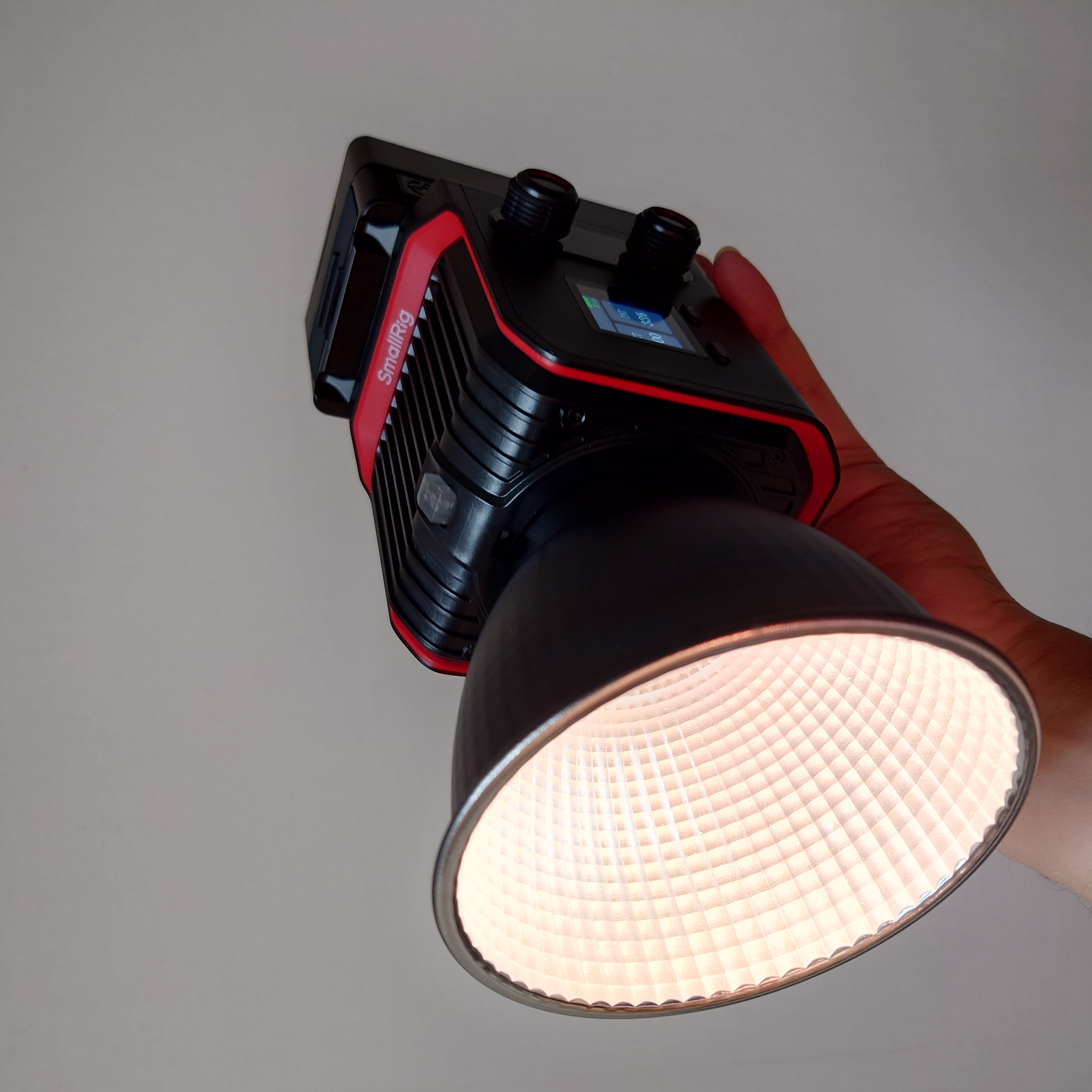 RC 100B COB LED Video Light