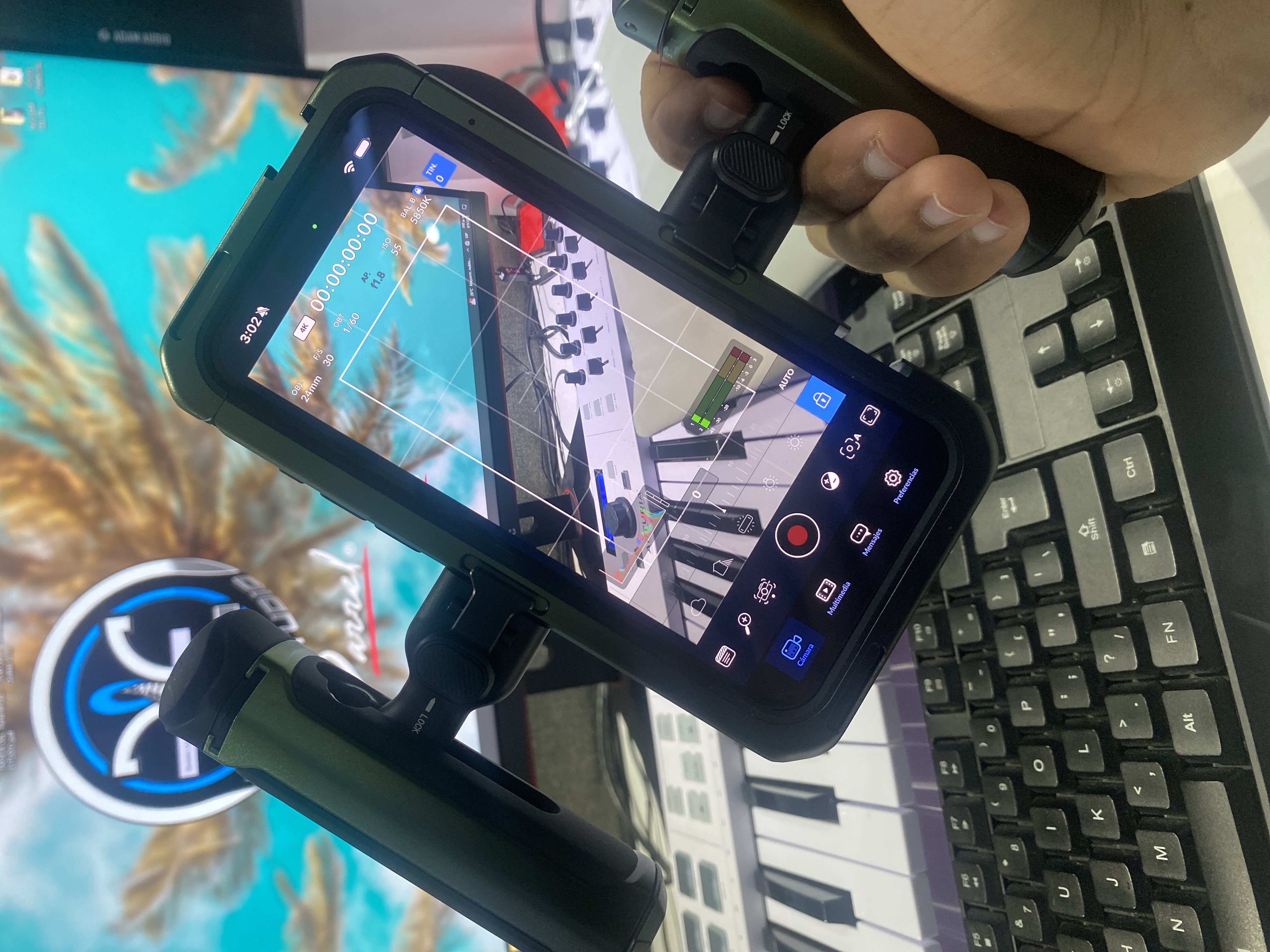 スマホアクセサリー SmallRig x BrandonLi iPhone15ProMax Amazon.com: SmallRig x Brandon Li Mobile Video Kit for