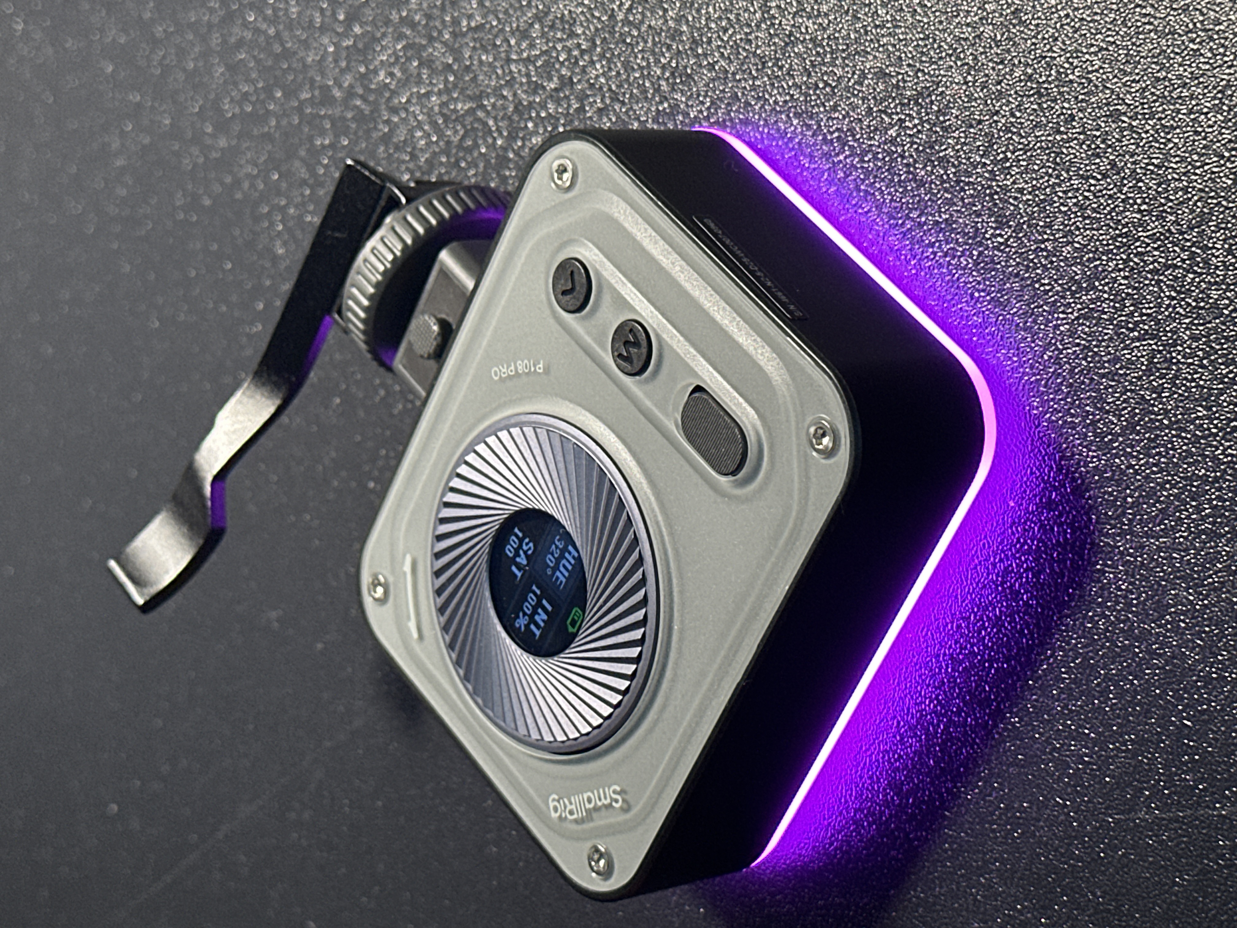 Vibe P96 / P108 Pro ミニ LED ビデオライト