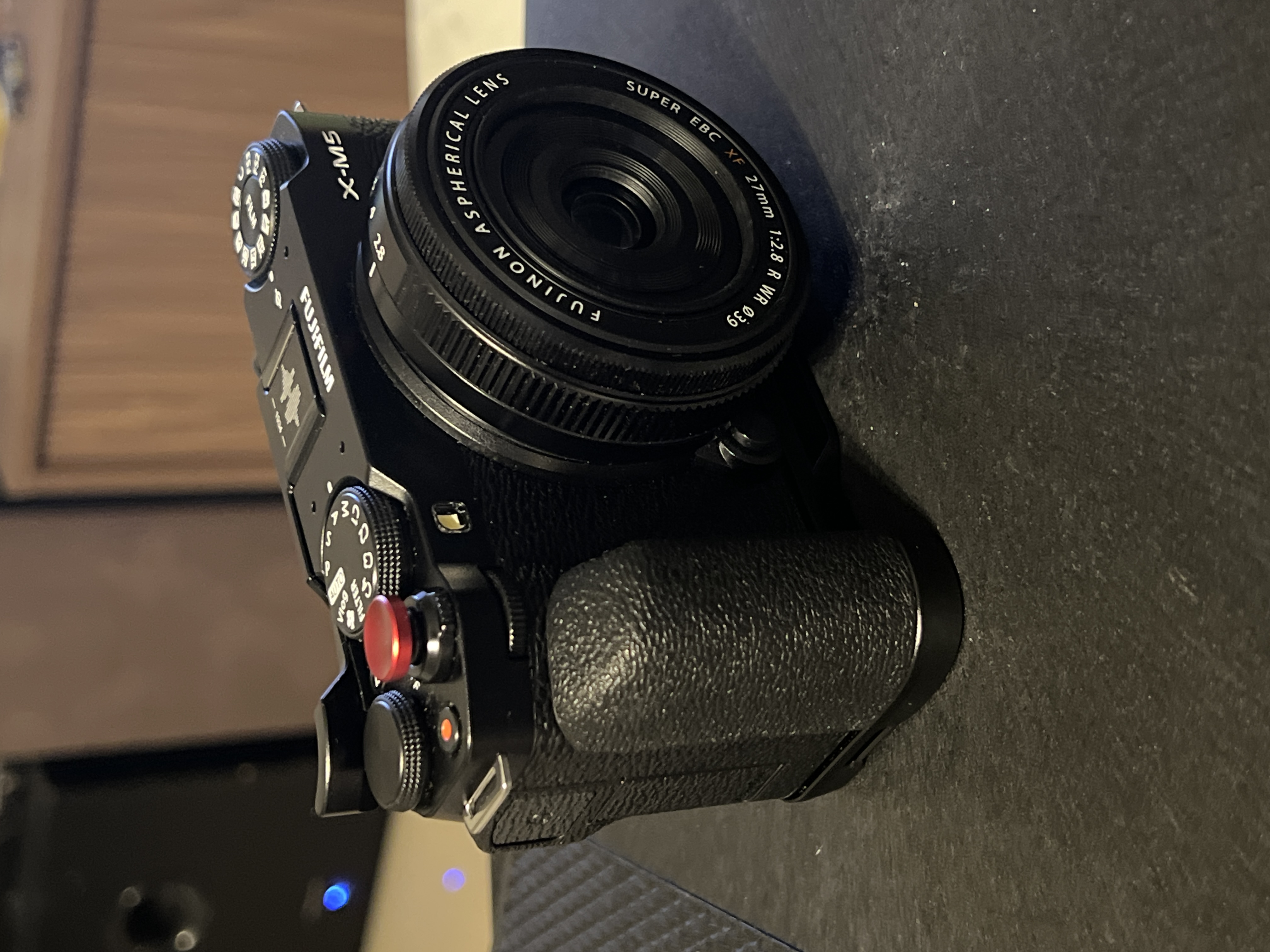 X-M5 L-Plate | Silicone Grip | Arca-Swiss QR | Silver