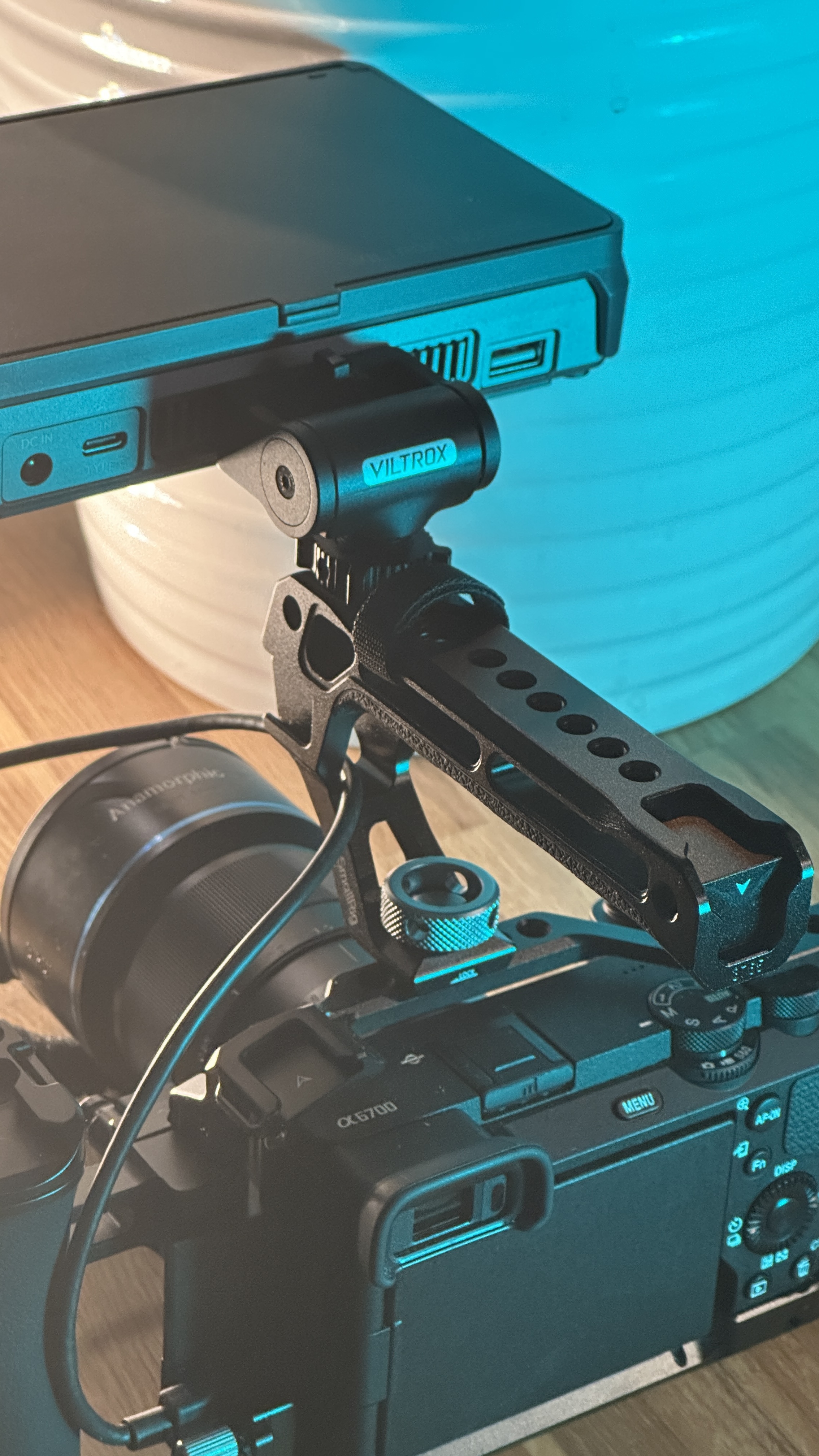 SmallRig Cage Kit 4336 for Sony α6700 | Arca-Swiss QR