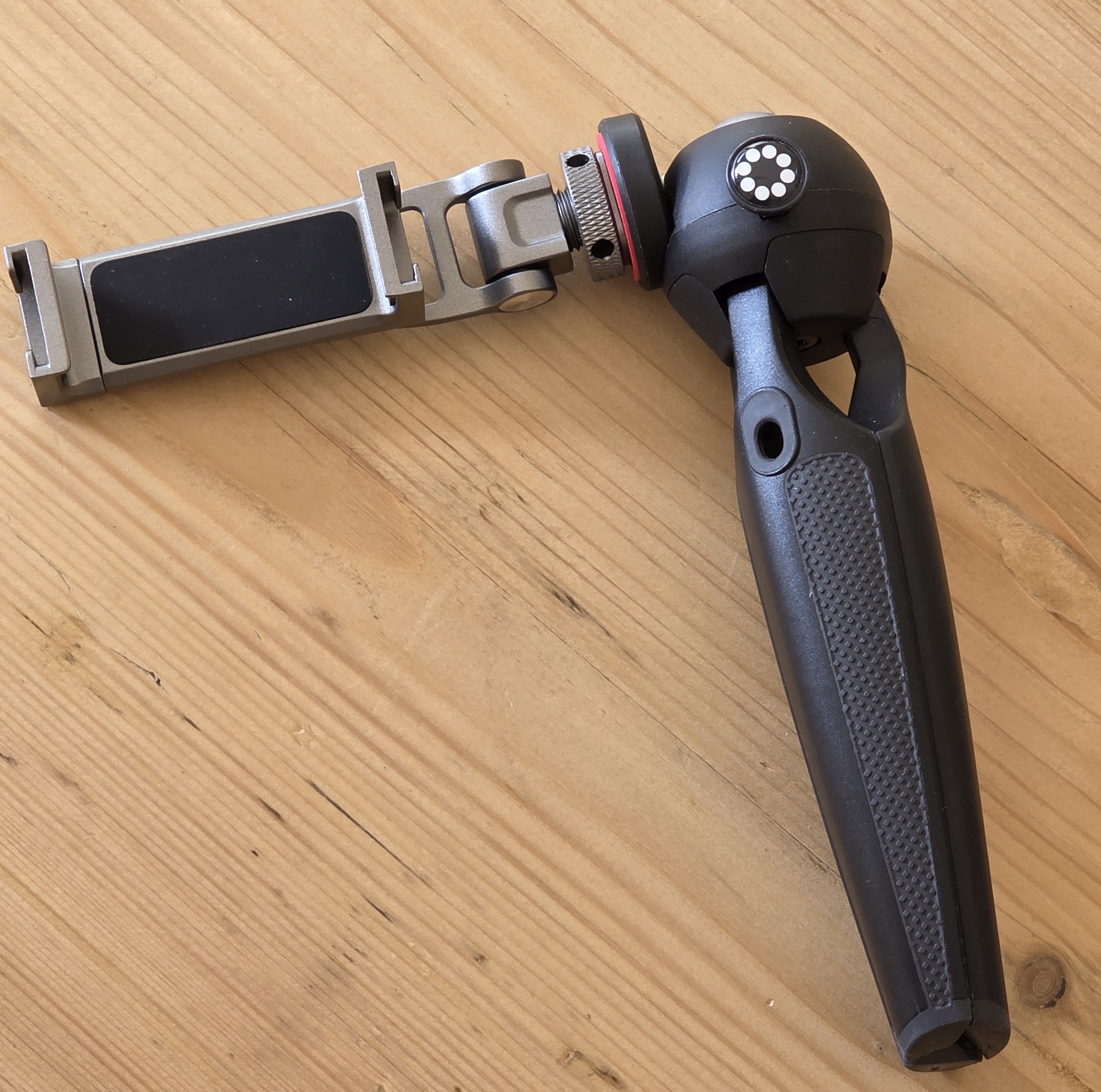 DJI RS スマートフォンホルダー購入 - DJI Store