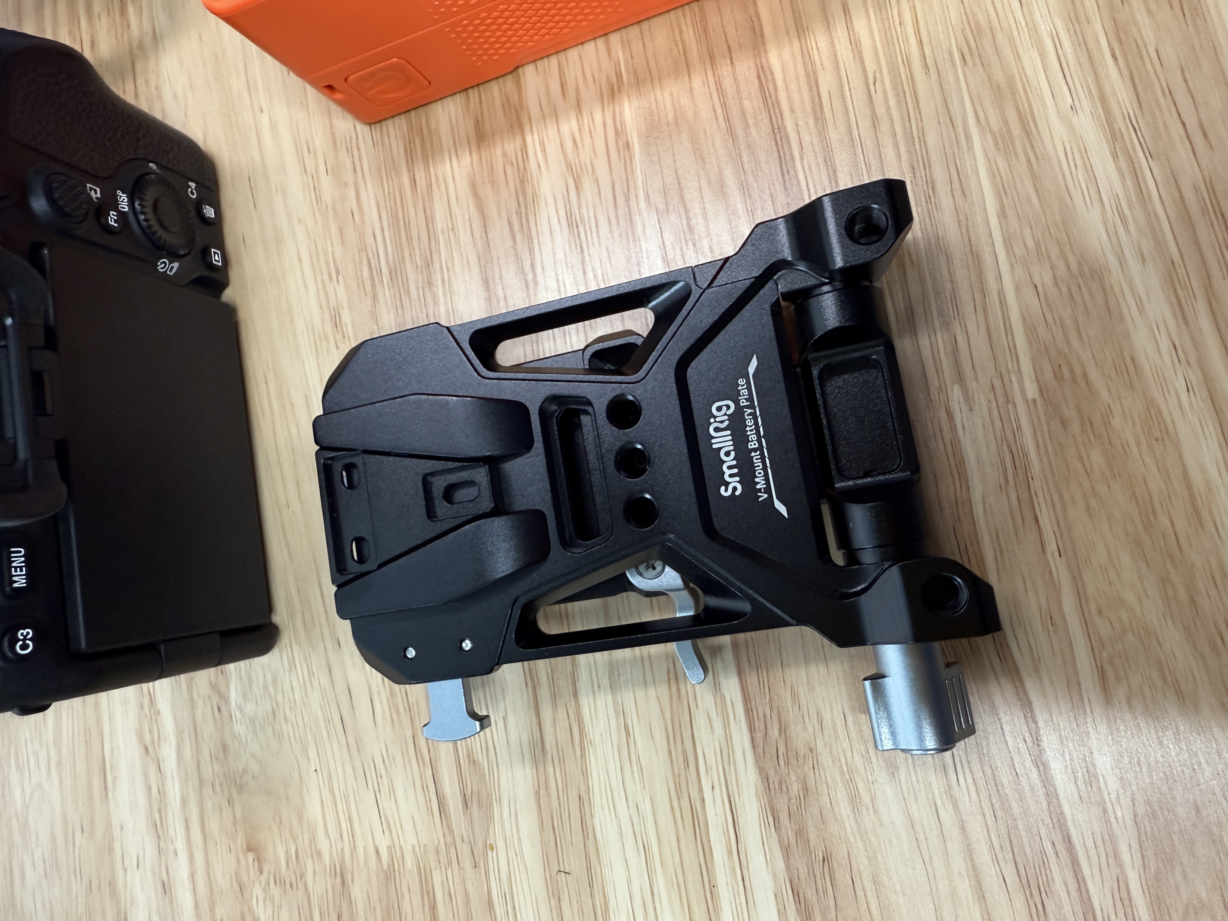 V-Mount Battery Mount Plate