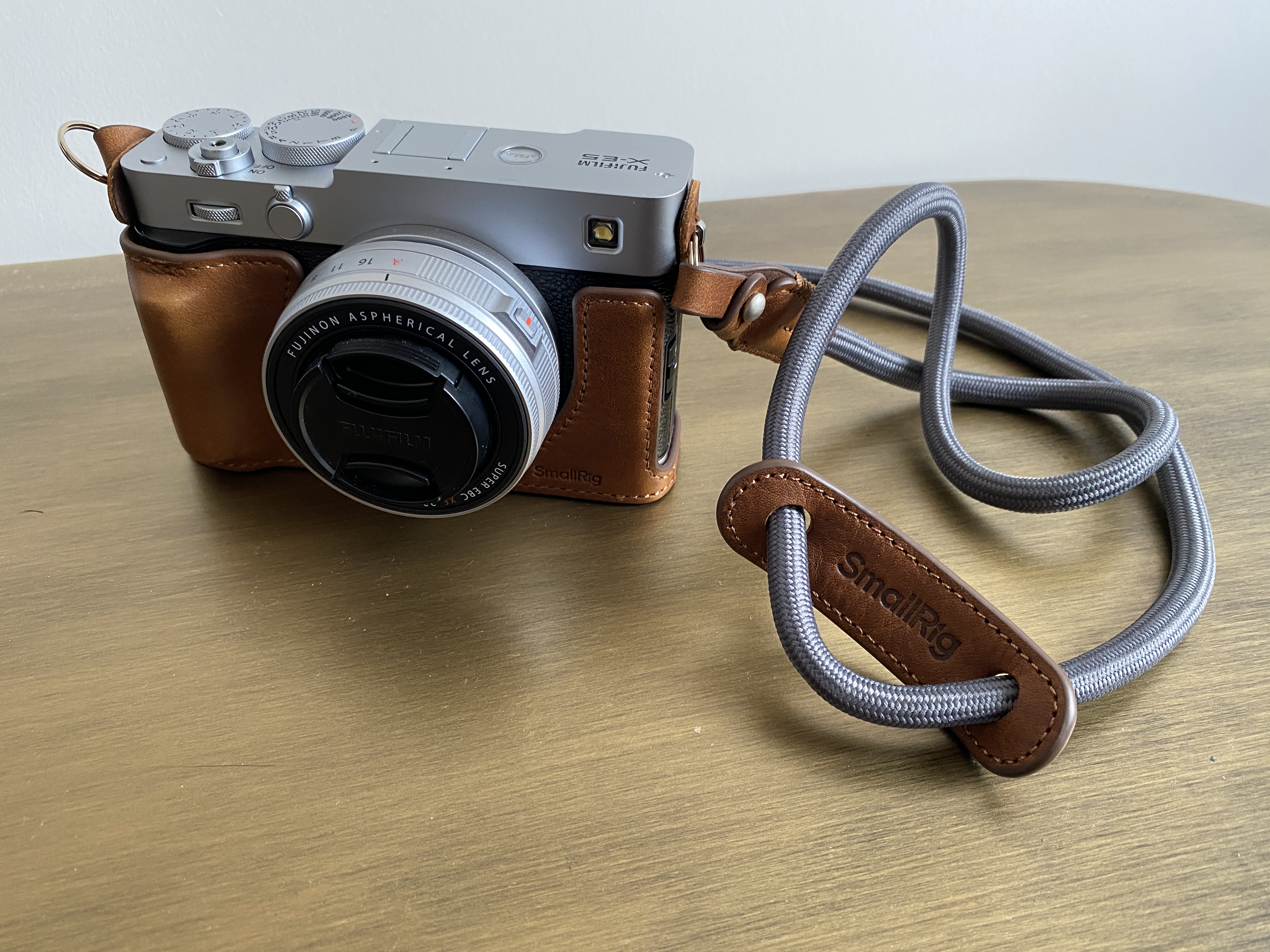 X-E5 Camera Half Case | Leather, Grip | Black, Brown