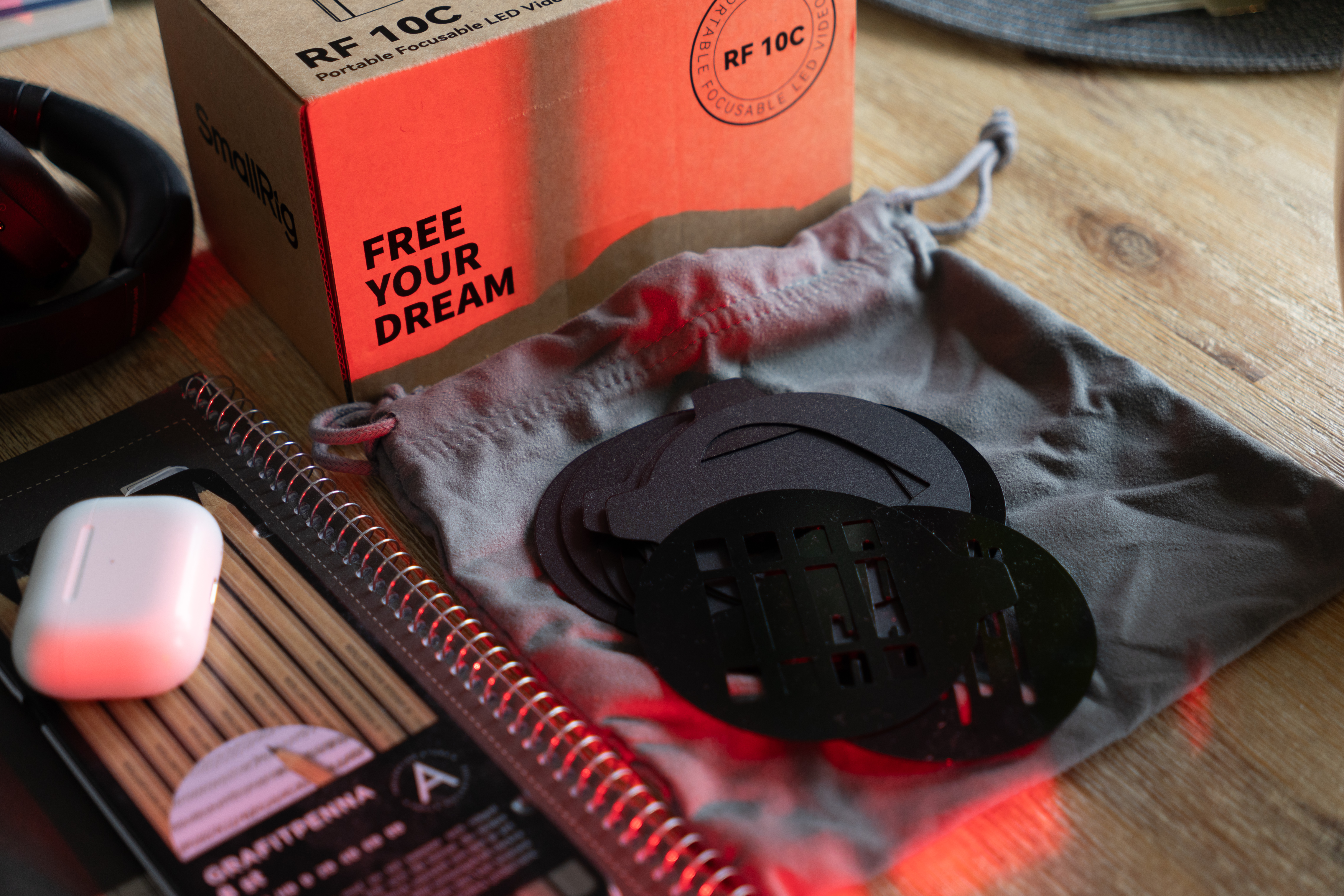 SmallRig RF 10C LEDビデオライト SmallRig RGB LED Photography Light - 7500mAh, 4 Colors & 20