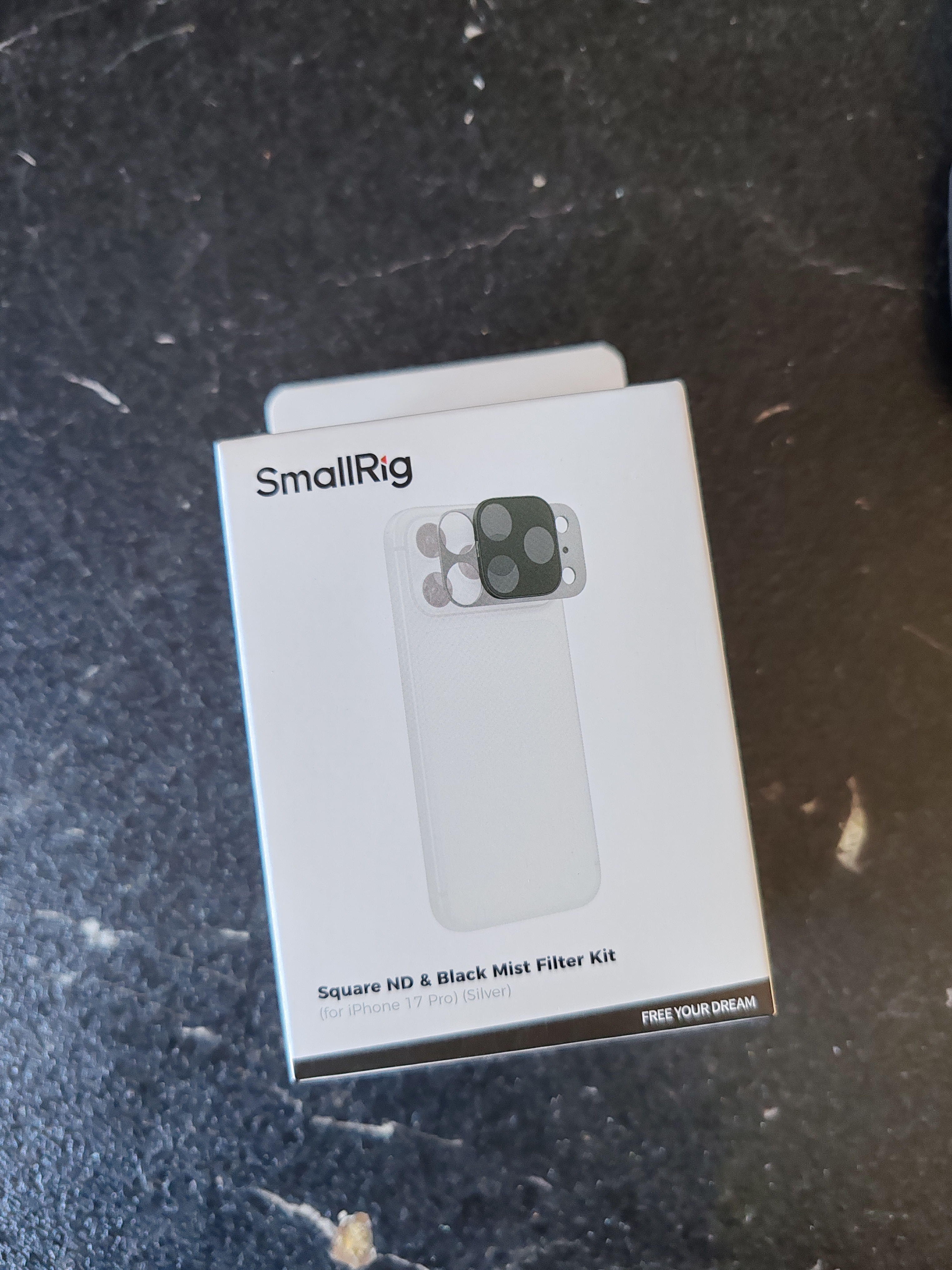 Square ND & 1/4 Black Mist Magnetic Filter Kit for iPhone 17 Pro