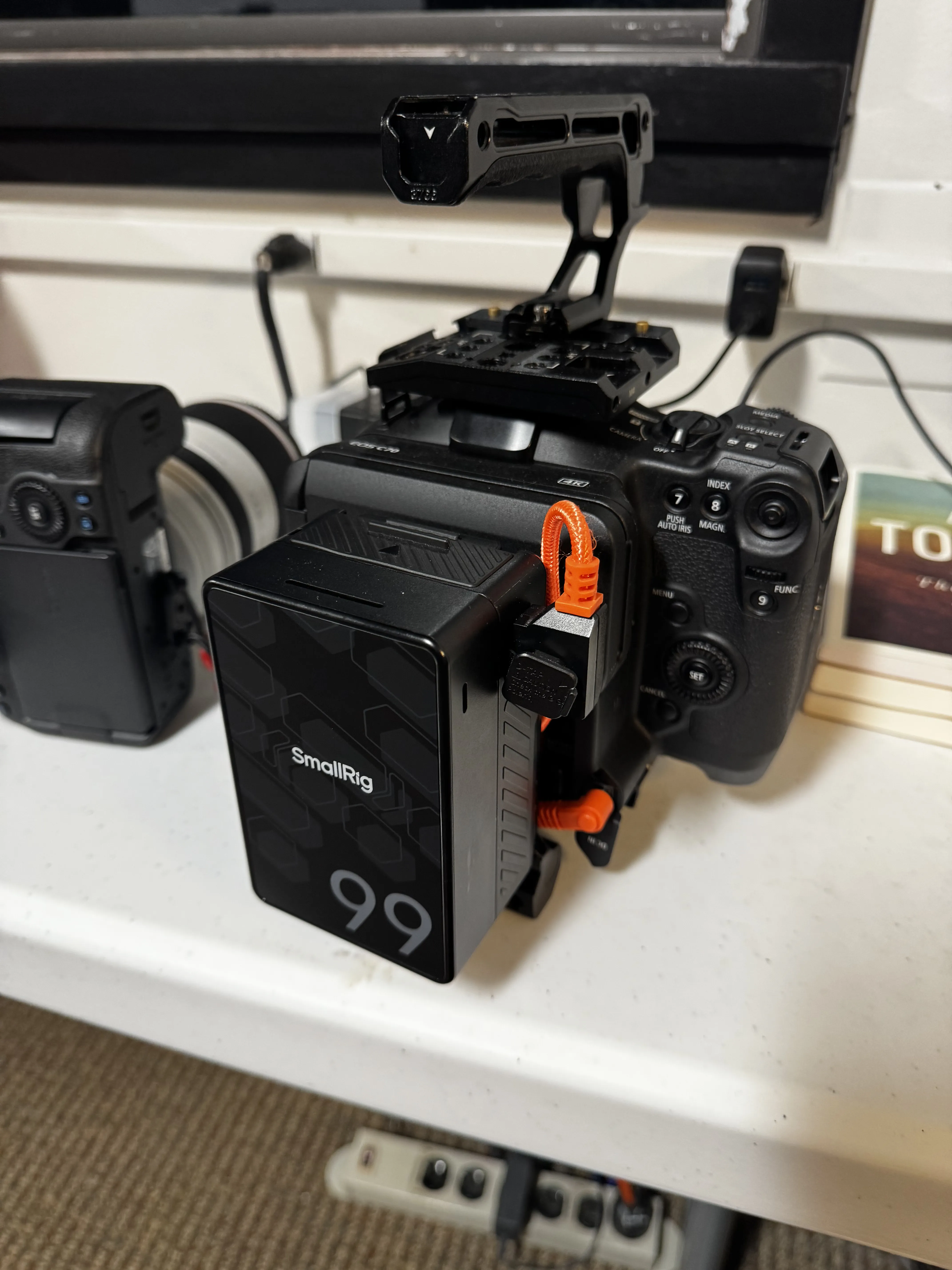 SmallRig VB99 SE Mini V-Mount Battery 6800mAh 99Wh 65W