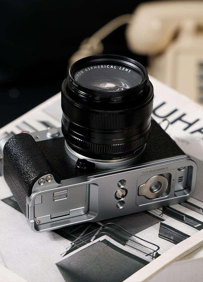 FUJIFILM X-E5 L-Plate | Silver-Black | Arca-Swiss Mount