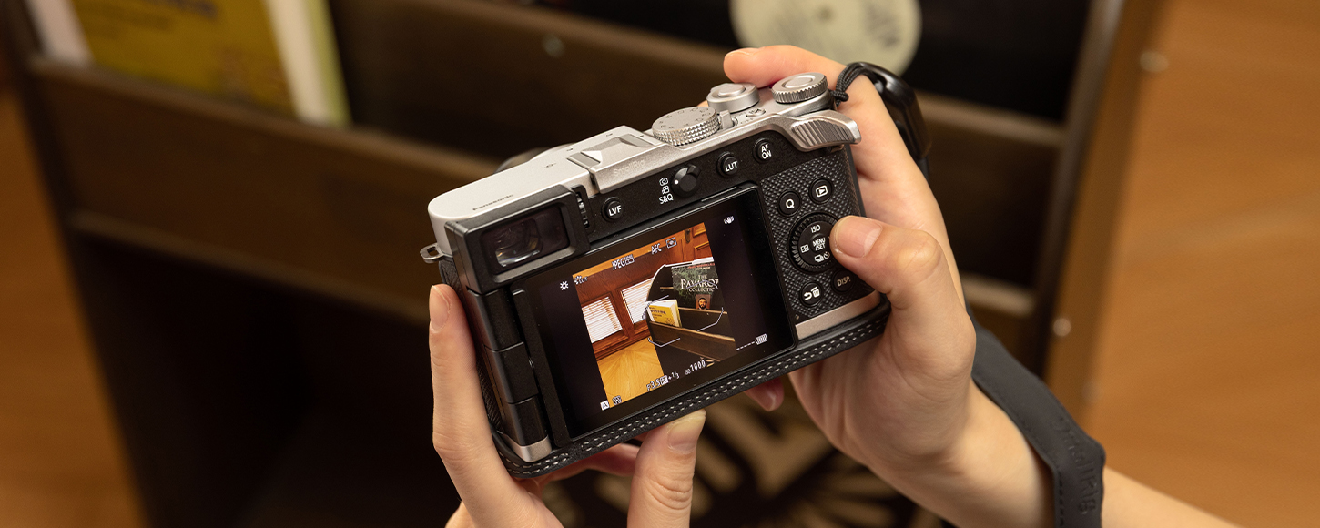 Category/Camera Cages/Panasonic Thumb Grip for Panasonic LUMIX L10 | Hot Shoe Mount-For Brands:Panasonic/For Models:LUMIX L10/SKU:5702/