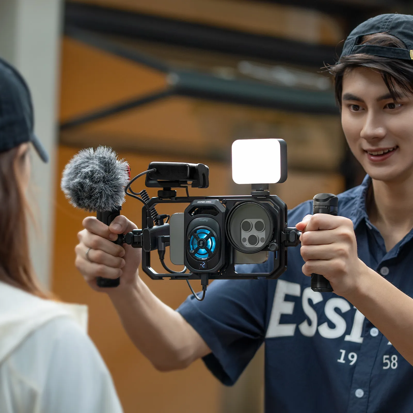 Category/Phone Rigs/Phone Video Rig Kits Thermal Phone Cage Kit | Mobile Live Streaming & Filming-For Brands:Apple/For Models:iPhone 12 series、iPhone 13 series、iPhone 14 Pro、iPhone 14 series、iPhone 15 Pro、iPhone 15 Pro