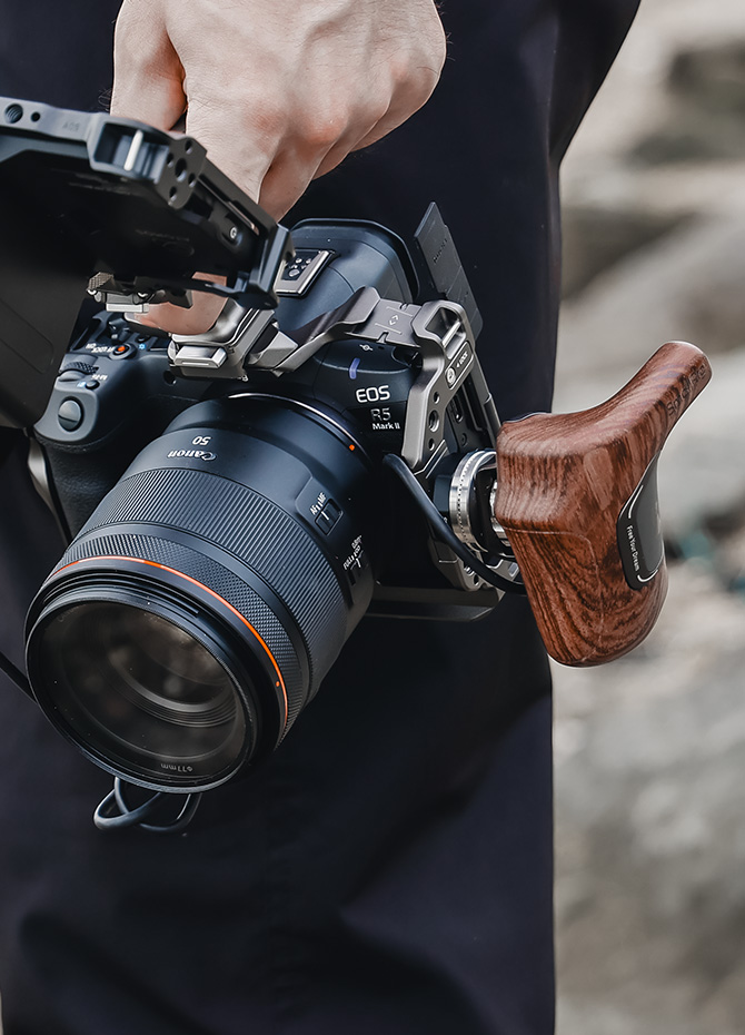 ARRI Rosette Wooden Handle | Secure Grip & Fluid Rotation