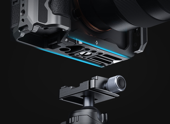HawkLock Quick Release Camera Cage | Alpha 7R V/IV/S III