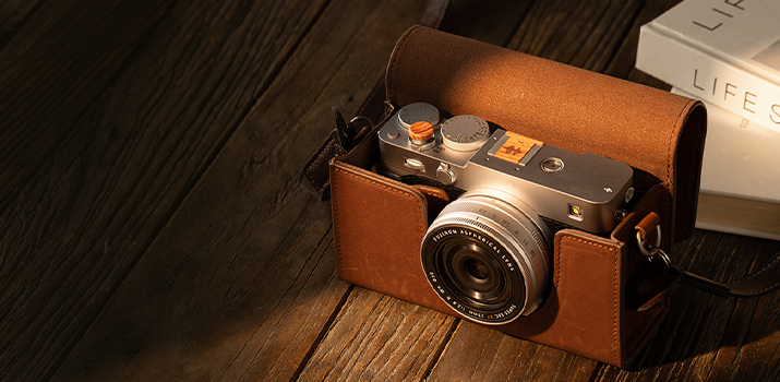 Kategori/Kamera Taşıma Kafesleri/FUJIFILM X-E5 / X100VI i&ccedil;in FUJIFILM Deri Saklama &Ccedil;antası - Markalar: FUJIFILM / Modeller: X-E5, X100VI / &Uuml;r&uuml;n Kodu: 5987